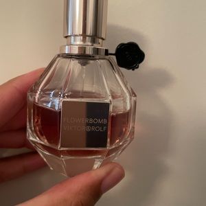 Victor & Rolf Flowerbomb
